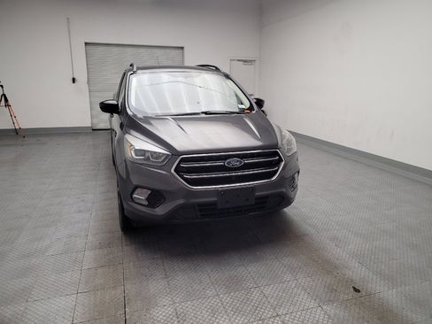 Used 2017 Ford Escape SE w/ SE Sport Appearance Package FWD image 14