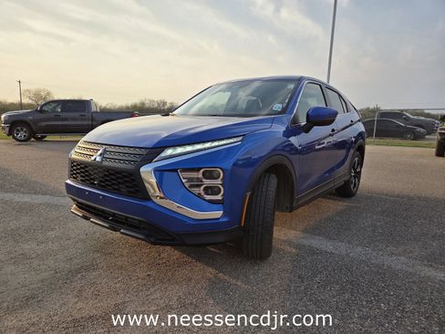 Used 2024 Mitsubishi Eclipse Cross SE image 3