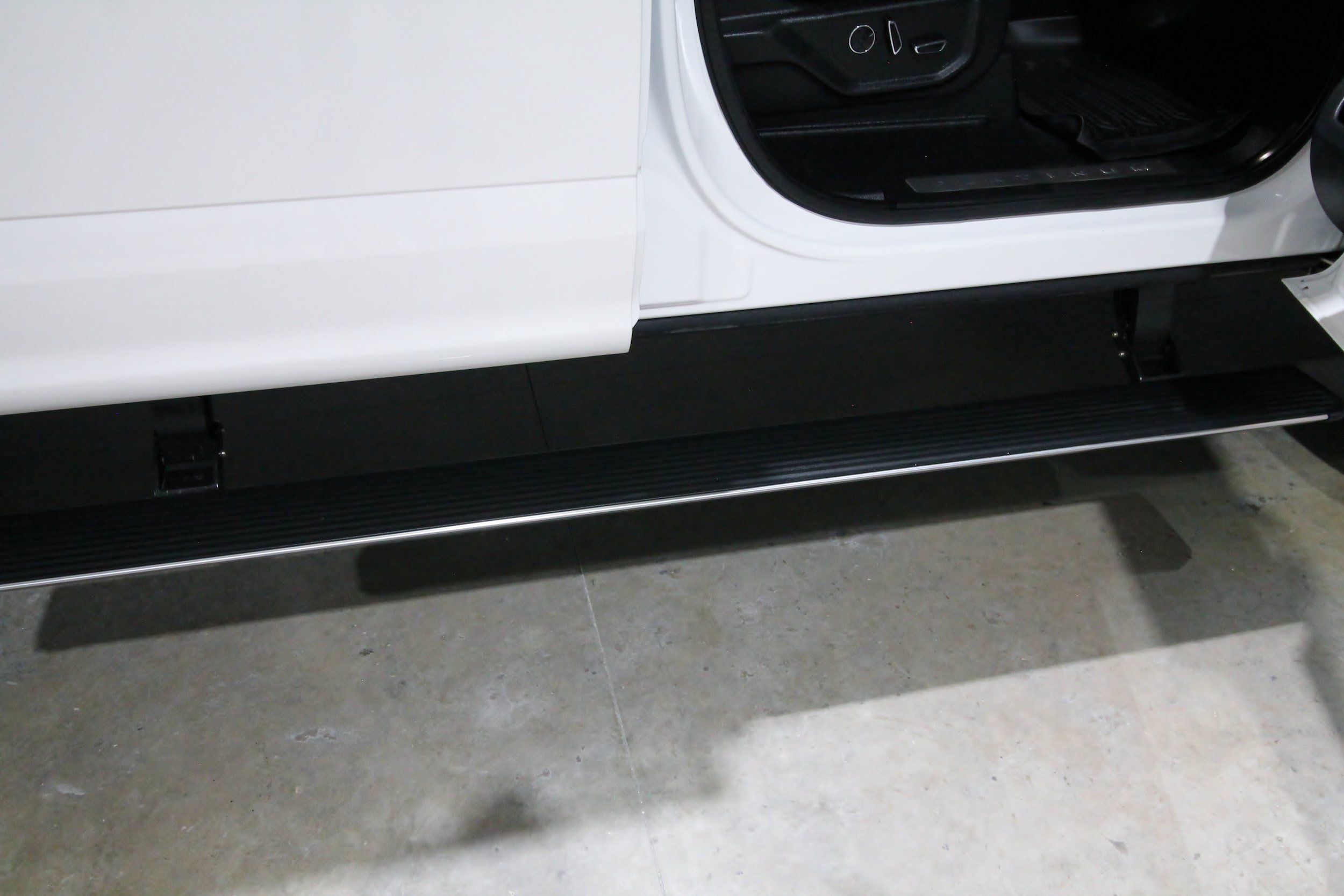 Used 2019 Ford F350 Platinum w/ Platinum Ultimate Package AWD/4WD image 20