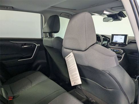 Used 2025 Toyota RAV4 XLE w/ Convenience Package AWD/4WD image 32
