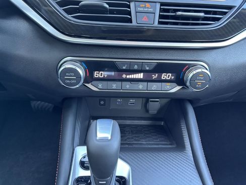 New 2026 Nissan Altima 2.5 SR FWD image 18