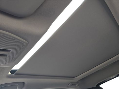 New 2026 Nissan Kicks SV w/ SV Premium Package image 19