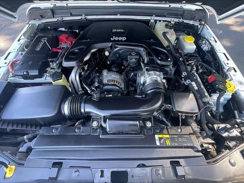 Used 2018 Jeep Wrangler Unlimited Sport S AWD/4WD image 9