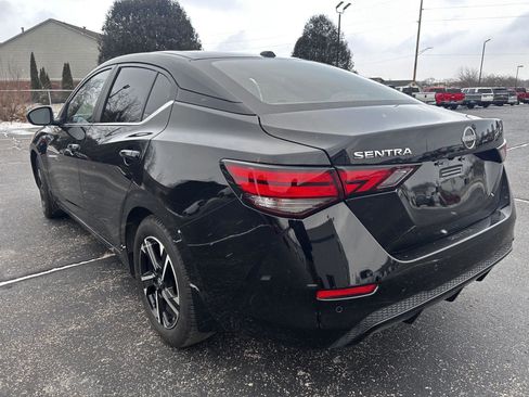 Used 2025 Nissan Sentra SV image 7