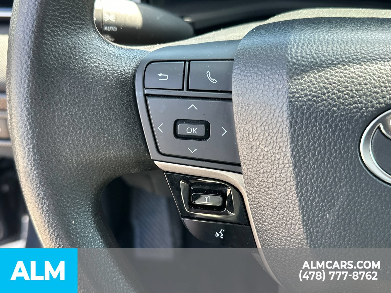 Used 2025 Toyota Camry LE FWD image 29