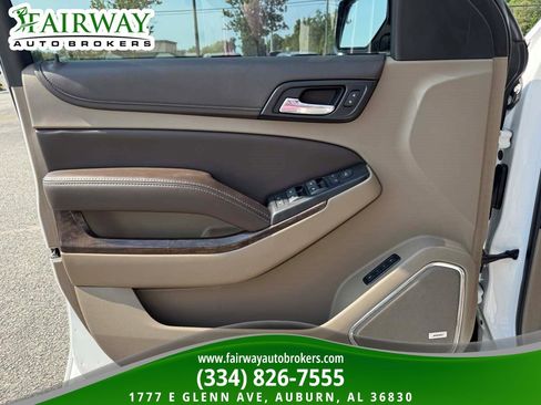 Used 2018 Chevrolet Suburban LT RWD image 30