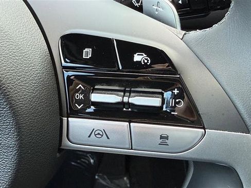 Used 2024 Hyundai Santa Cruz Limited image 23