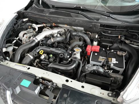 Used 2013 Nissan Juke SV AWD/4WD image 40