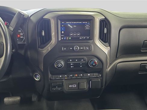 Used 2025 Chevrolet Silverado 2500 Custom w/ Custom Value Package image 20