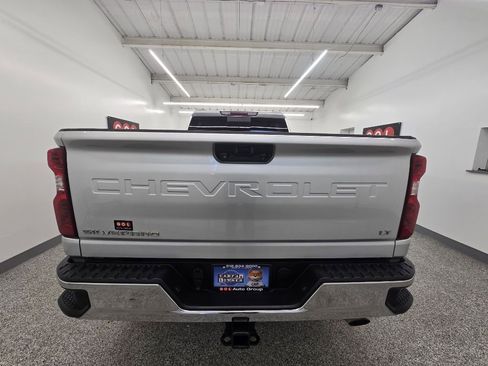 Used 2023 Chevrolet Silverado 2500 LT w/ Convenience Package image 6