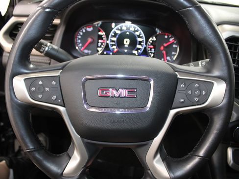 Used 2021 GMC Acadia Denali w/ Denali Technology Package FWD image 36