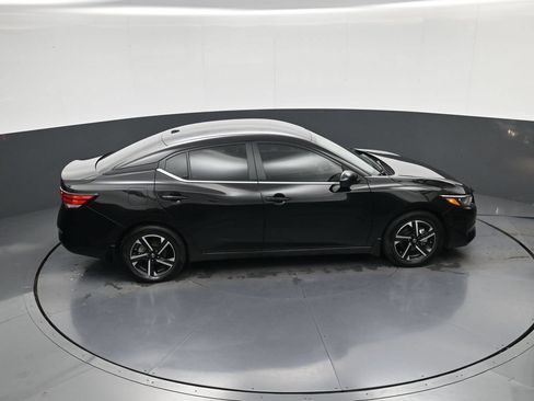 Used 2025 Nissan Sentra SV w/ All-Weather Package FWD image 34