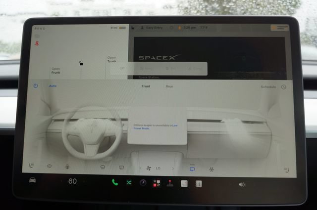 Used 2024 Tesla Model Y Long Range AWD/4WD image 35