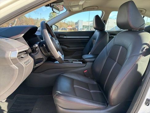 Used 2025 Nissan Altima 2.5 SR image 22
