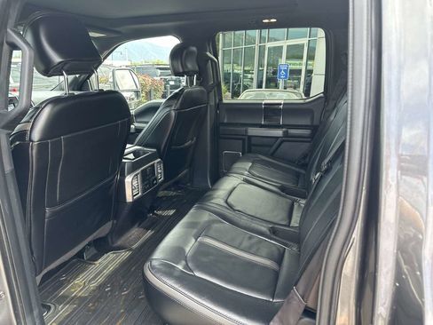 Used 2017 Ford F150 Platinum w/ Equipment Group 701A Luxury image 13