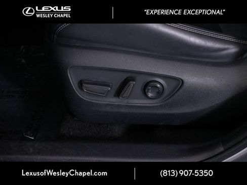 Used 2022 Toyota RAV4 XLE Premium AWD/4WD image 19