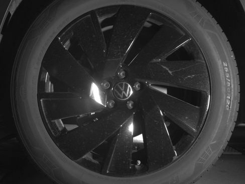 Used 2026 Volkswagen Atlas SE FWD image 15