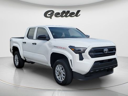 Certified 2024 Toyota Tacoma SR AWD/4WD image 3