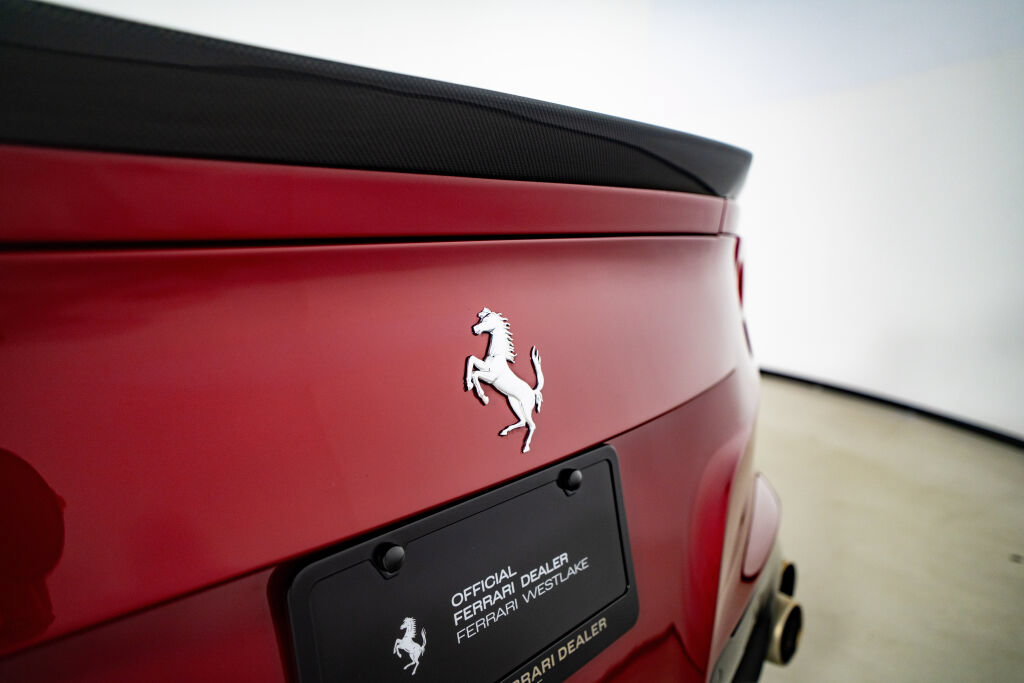 Used 2015 Ferrari F12 Berlinetta RWD image 34
