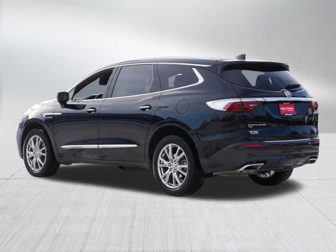 Used 2023 Buick Enclave Essence w/ Experience Buick Package image 5