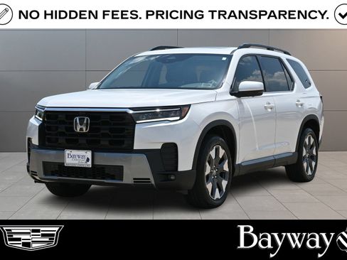 Used 2026 Honda Pilot Elite image 1