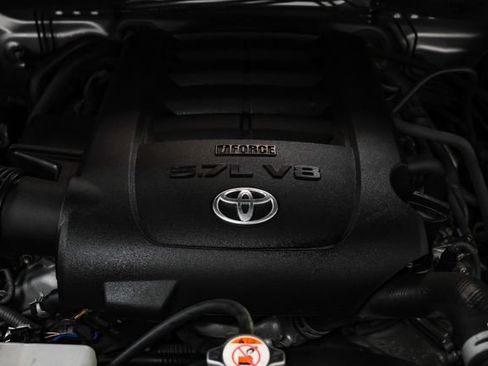 Used 2019 Toyota Tundra SR5 w/ SR5 Upgrade Package AWD/4WD image 45