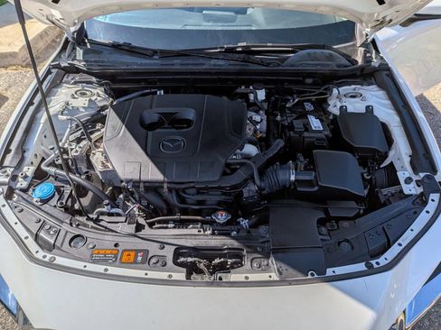 Used 2023 MAZDA MAZDA3 s FWD image 17
