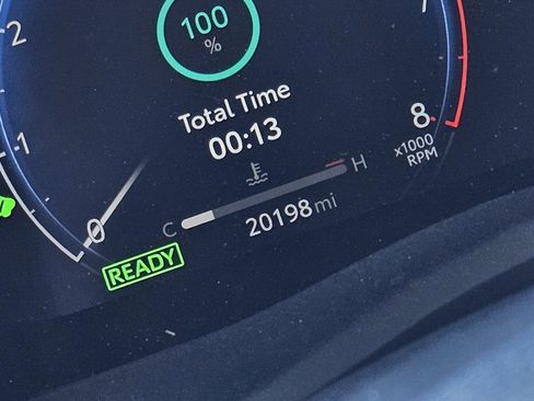 Used 2025 Toyota Camry XSE image 15