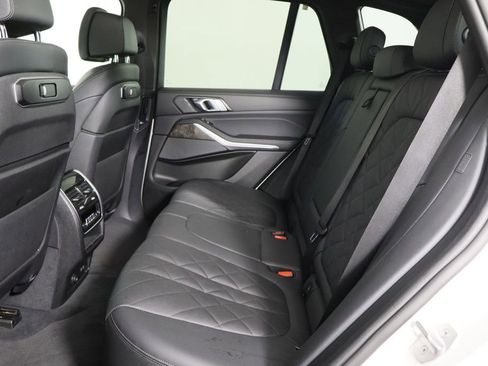 Used 2024 BMW X5 sDrive40i RWD image 16