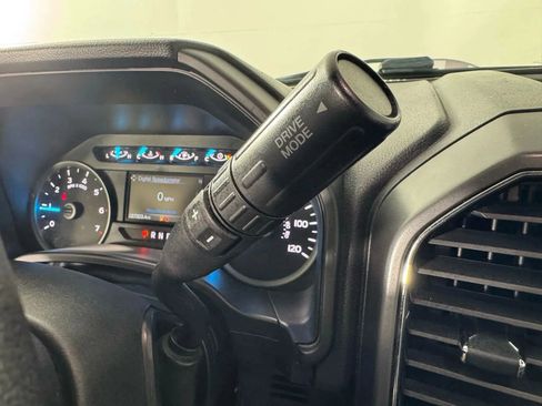 Used 2020 Ford F150 XLT w/ Equipment Group 302A Luxury image 22