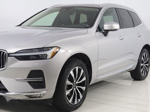 Used 2023 Volvo XC60 B5 Plus image 53