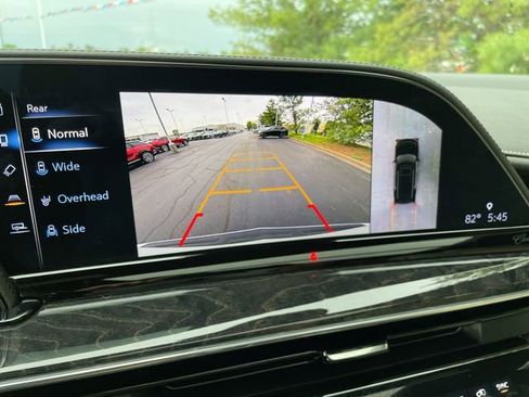 Used 2022 Cadillac Escalade Premium Luxury image 22