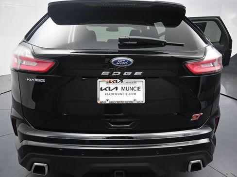 Used 2023 Ford Edge ST AWD/4WD image 9