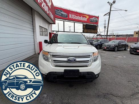 Used 2011 Ford Explorer XLT w/ 202A Rapid Spec Order Code AWD/4WD image 6