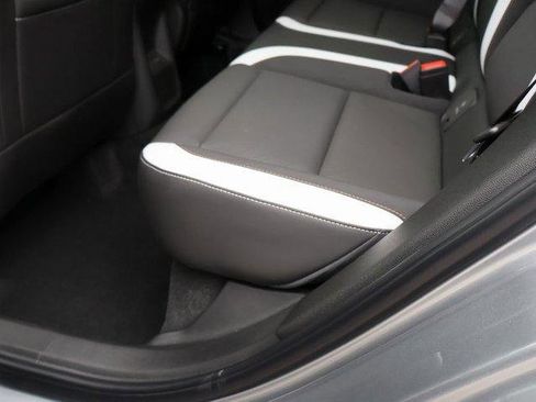 New 2025 Buick Envision Sport Touring image 15