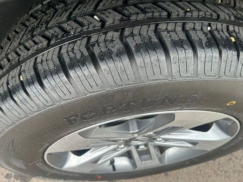 Used 2023 Honda Pilot EX-L image 5