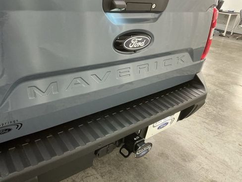 New 2026 Ford Maverick Lariat w/ Black Appearance Package image 6