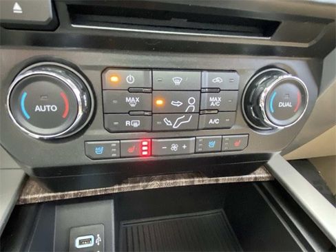 Certified 2017 Ford F250 Lariat w/ Lariat Ultimate Package image 64