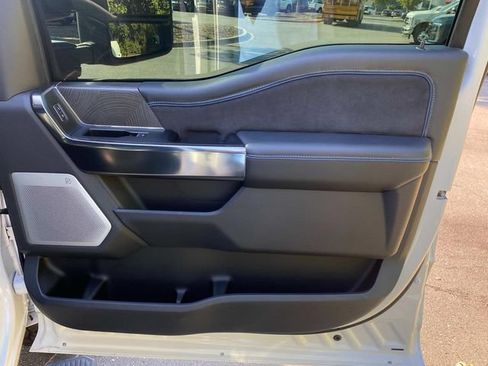 Used 2025 Ford F350 Platinum w/ FX4 Off-Road Package AWD/4WD image 37