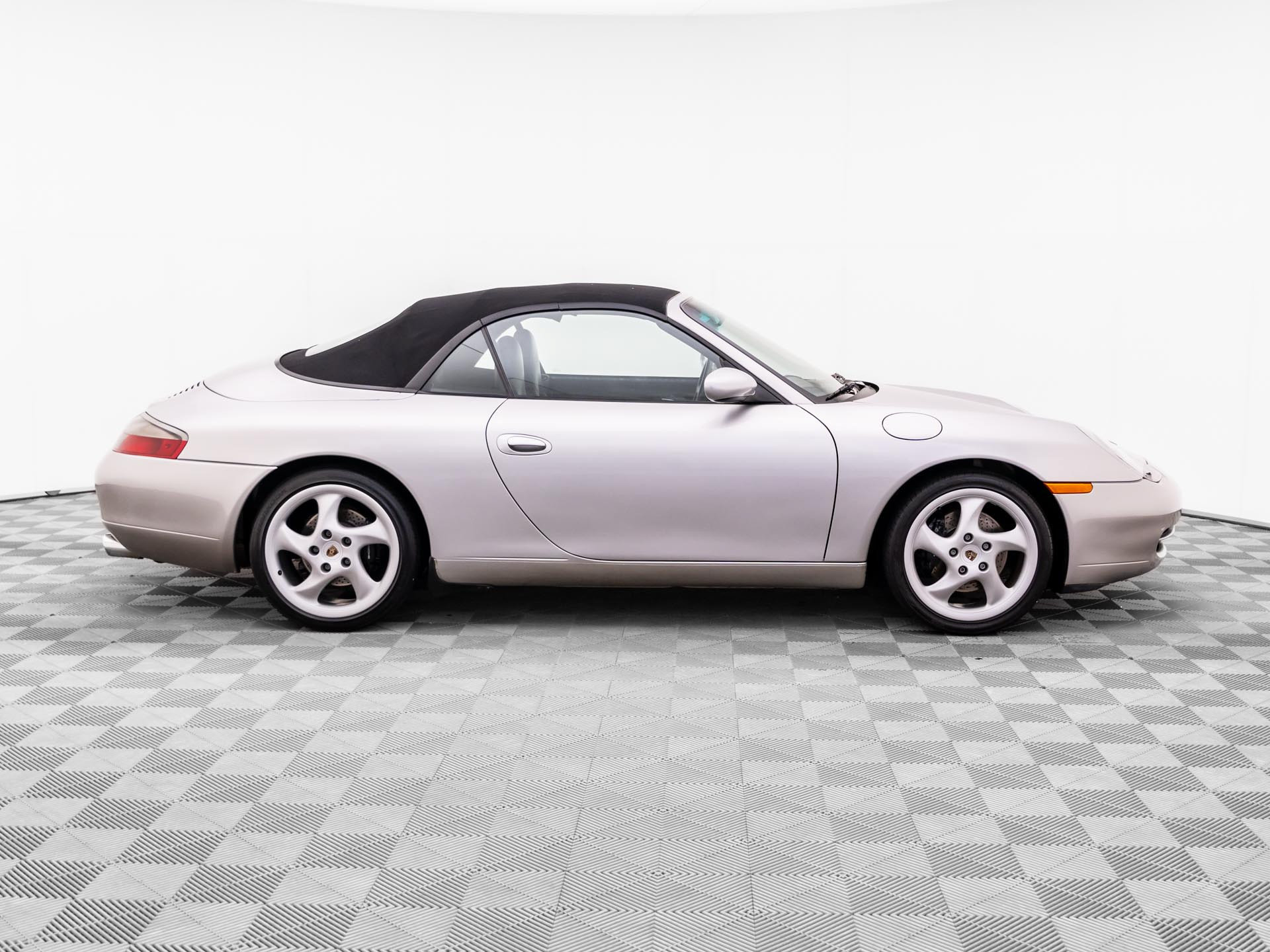 Used 2000 Porsche 911 Carrera RWD image 7
