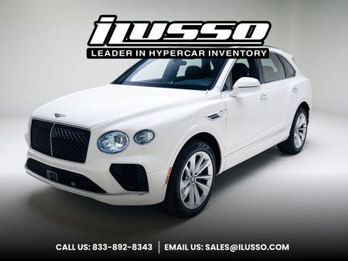 Used 2024 Bentley Bentayga image 1