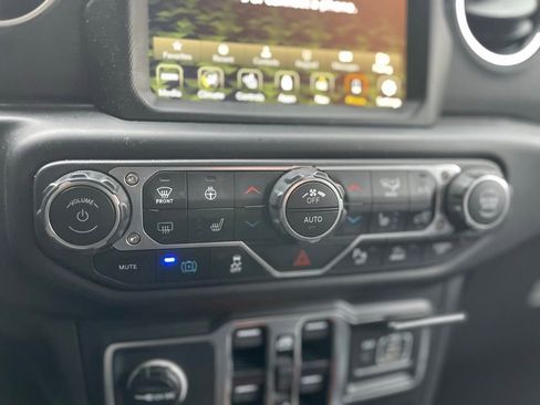 Used 2022 Jeep Wrangler Unlimited Rubicon 4xe w/ Cold Weather Group image 15