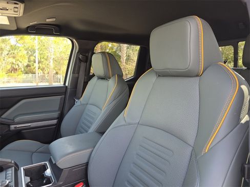 Used 2025 Toyota Tacoma Trailhunter image 23