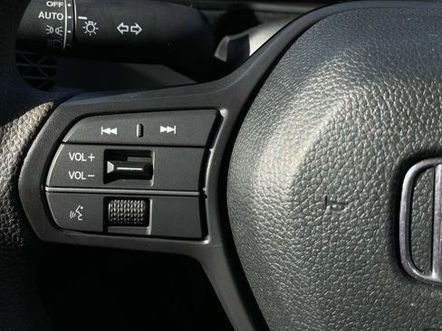 Certified 2025 Honda Accord LX image 15