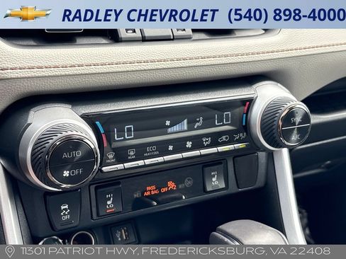 Used 2023 Toyota RAV4 XLE Premium AWD/4WD image 10