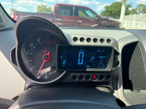 Used 2014 Chevrolet Sonic LT image 31