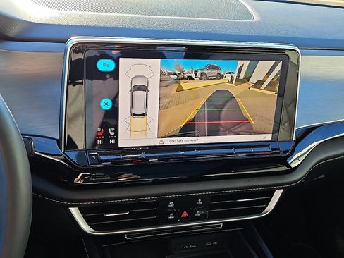 Certified 2024 Volkswagen Atlas Cross Sport SE image 16