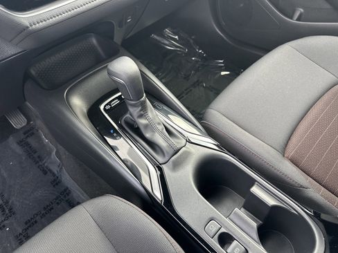 Certified 2024 Toyota Corolla SE image 26