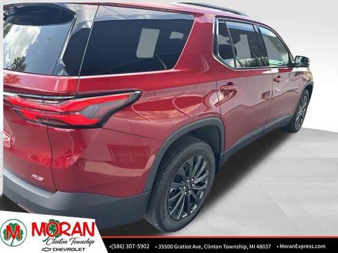 Used 2023 Chevrolet Traverse RS w/ LPO, Floor Liner Package AWD/4WD image 4