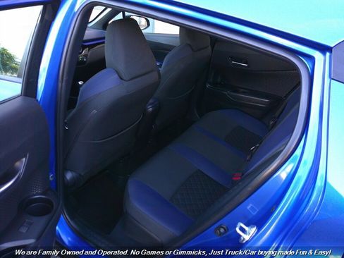 Used 2020 Toyota C-HR XLE image 19